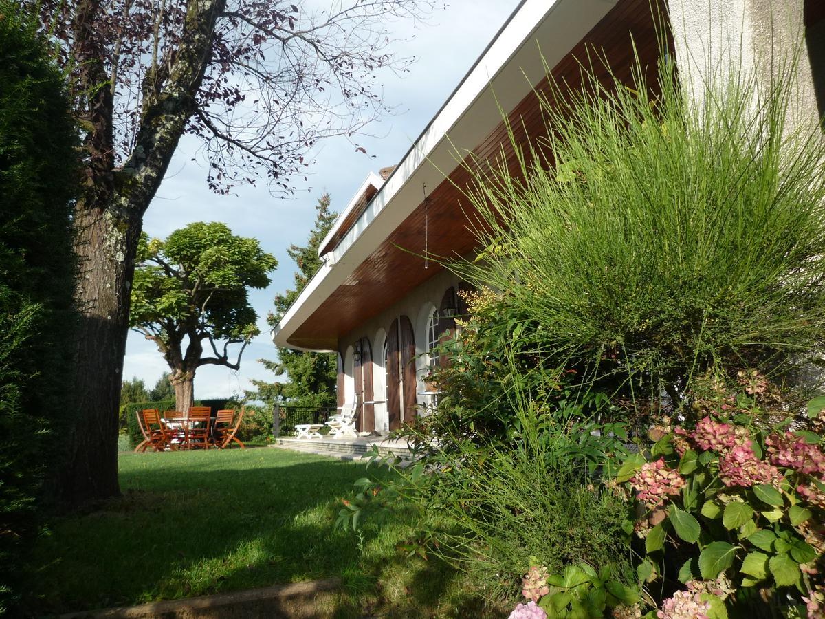 La Maison Des Bonheurs Bed & Breakfast Rillieux-la-Pape Exterior photo